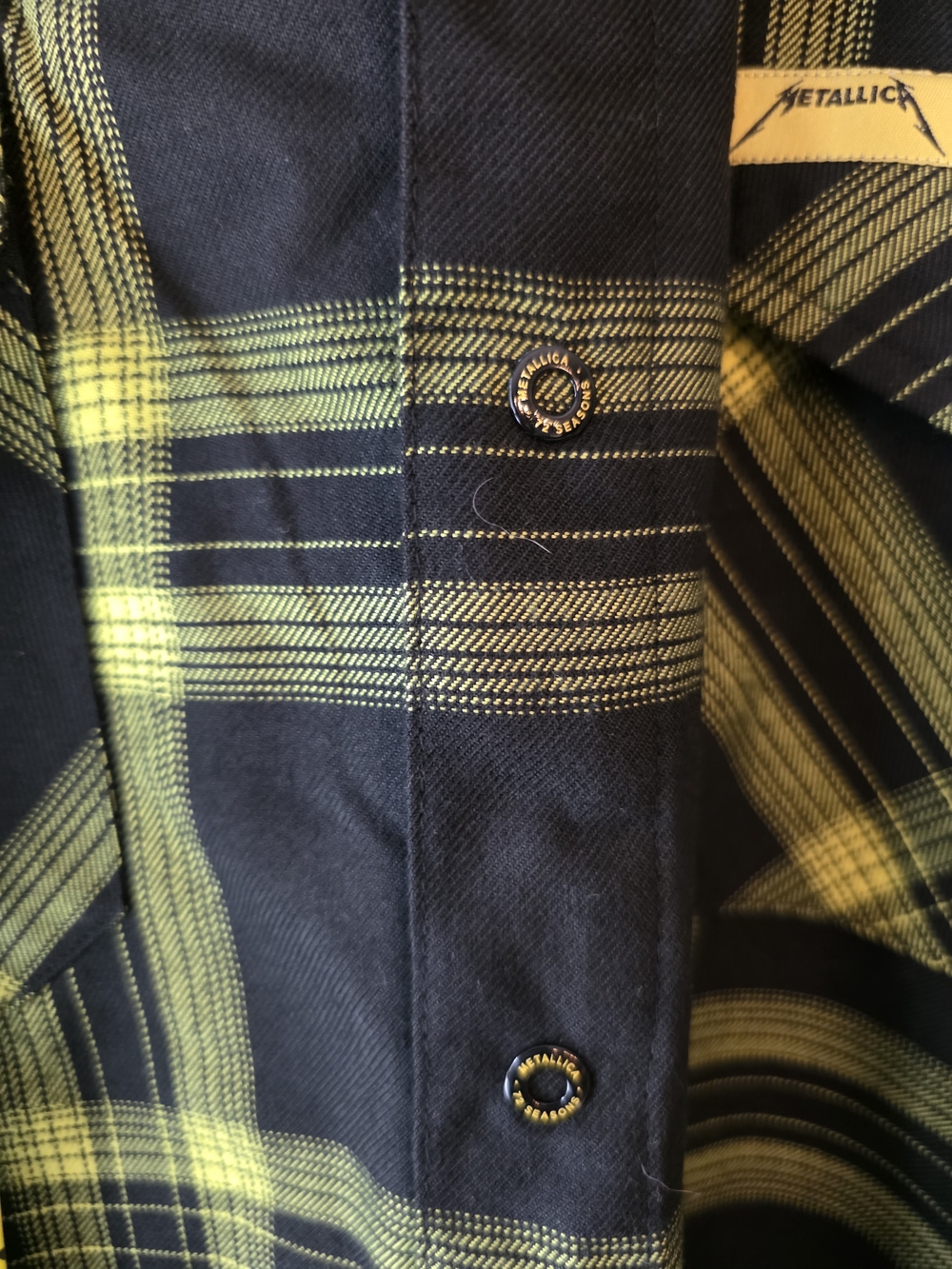 Official Metallica Dixxon Flannel Men's Black & Yellow Collector's Item - Picture 7 of 13